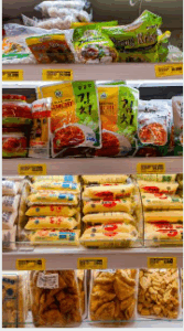 해외 마트에 진열된 K-푸드 제품